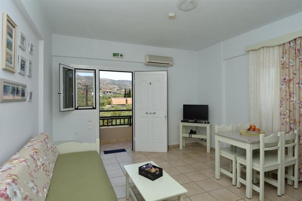 Bonos Apartments Stoúpa Extérieur photo